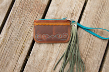 Load image into Gallery viewer, Daisy &amp; Cactus Wristlet