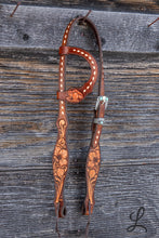 Load image into Gallery viewer, Scallop Floral Carved Headstall - Regular Cheek