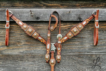 Load image into Gallery viewer, Square Concho Tack Set