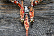 Load image into Gallery viewer, Red and White Tack Set