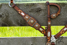 Load image into Gallery viewer, Square Concho Tack Set
