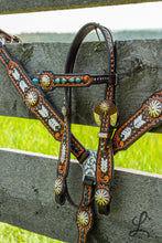 Load image into Gallery viewer, White &amp; Silver Browband Tack Set - Short Cheek